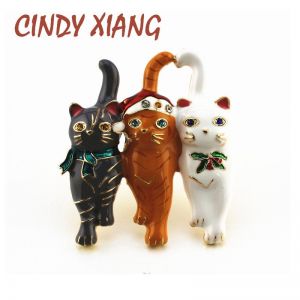 CINDY XIANG New Three Christmas Cat Brooches Cute Vivid Animal Pin Fashion Women And Men Brooch Party Jewelry Kids Gift 2019